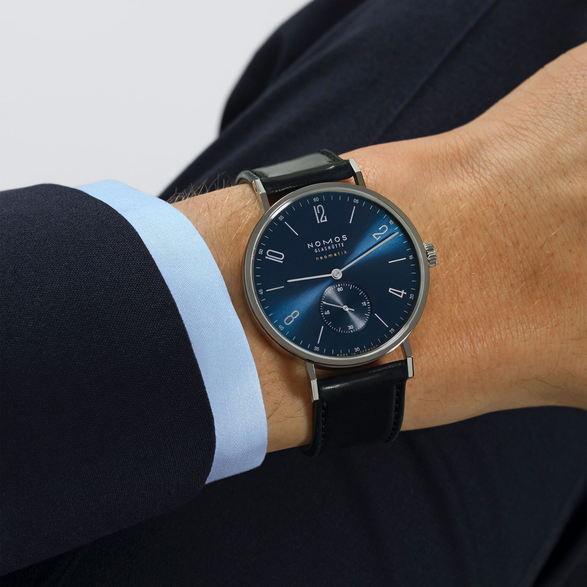 Tangente von NOMOS Glashütte bei Juwelier Jasper in Lippstadt