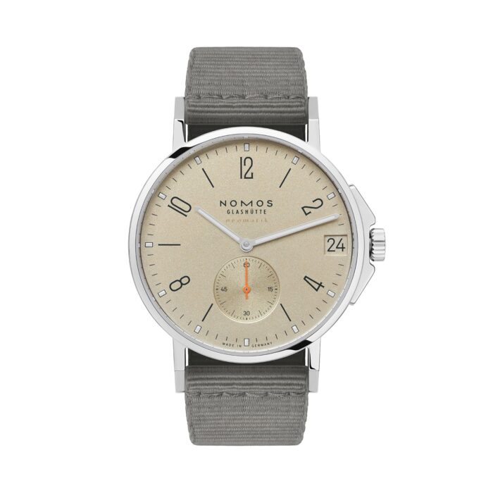 Ahoi neomatik 38 Datum sand von NOMOS Glashütte bei Juwelier Jasper in Lippstadt