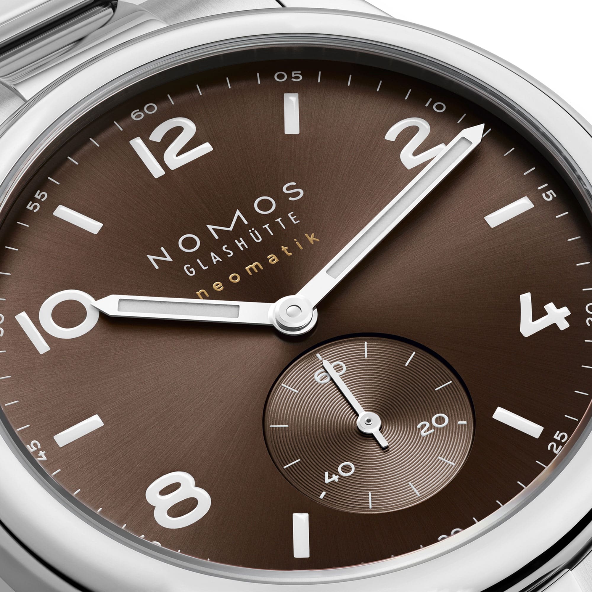 NOMOS Glashütte Club Sport neomatik 39 tabac bei Juwelier Jasper in Lippstadt